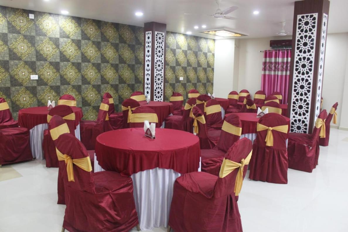 Purnia Hotel Golden Tulip מראה חיצוני תמונה